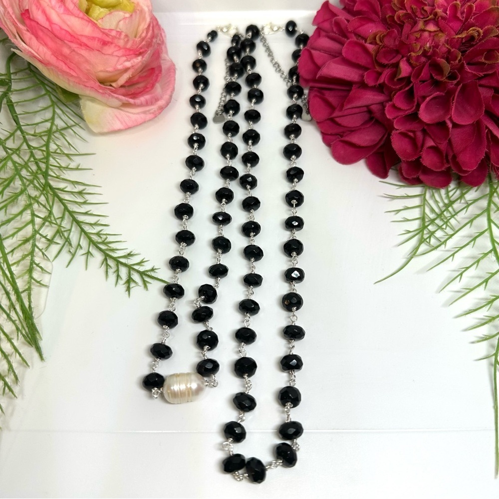 NEW⚜️Freshwater Pearl & Black Crystal Glass Beaded Necklace - Picture 6 of 7
